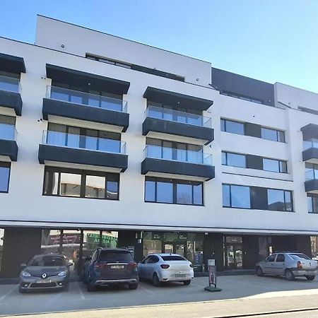 Habitat Aparthotel Chiajna Екстериор снимка