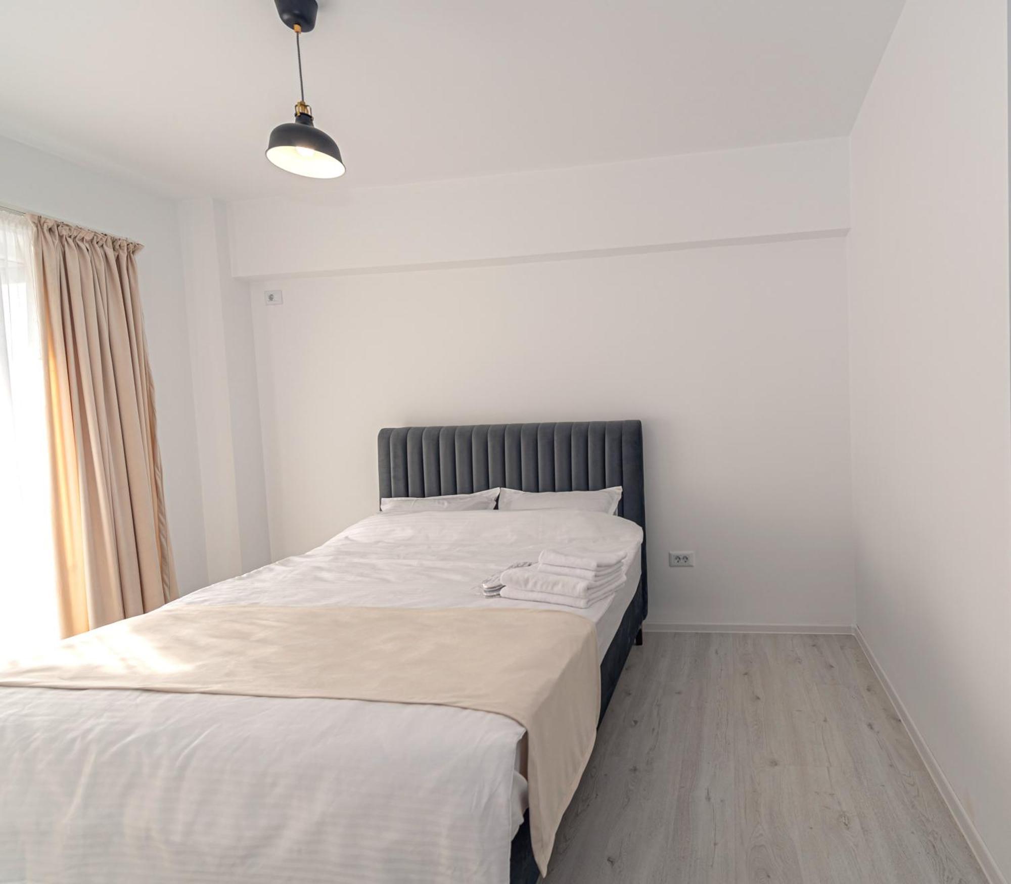 Habitat Aparthotel Chiajna Екстериор снимка