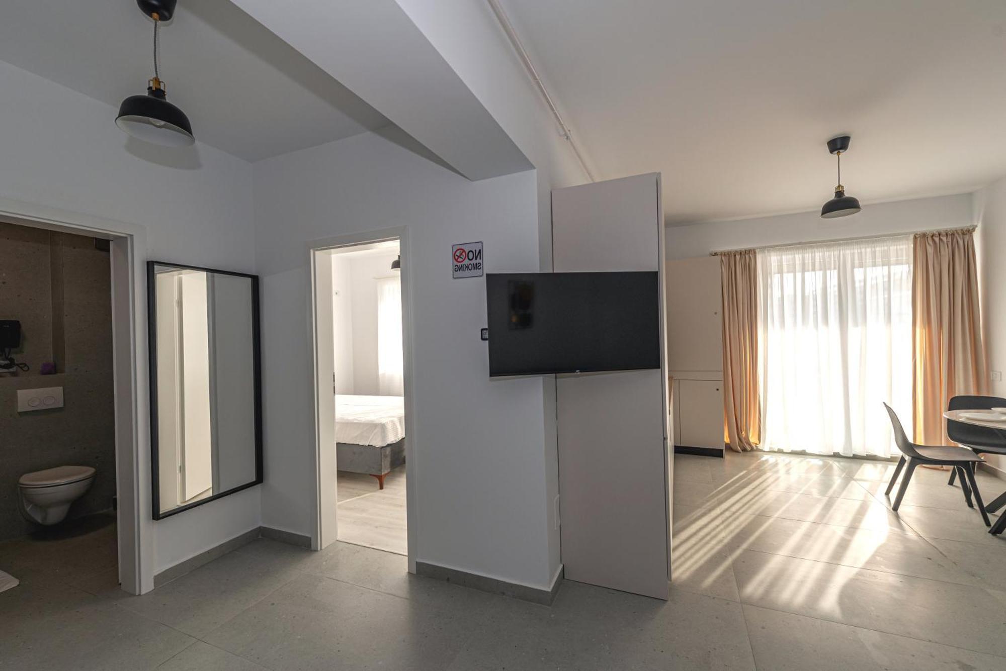 Habitat Aparthotel Chiajna Екстериор снимка